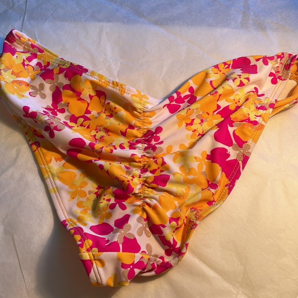 Beautiful bright colors - Picture 5 of 9
